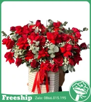 Giỏ Hoa Chúc Mừng Tone Đỏ Quyến Rủ