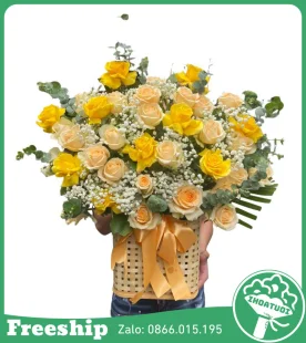 Giỏ Hoa Chúc Mừng Tone Vàng - Mã: DHT-153 - Giá: 600.000đ
