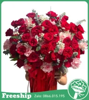 Giỏ Hoa Chúc Mừng Vững Bước Thành Công